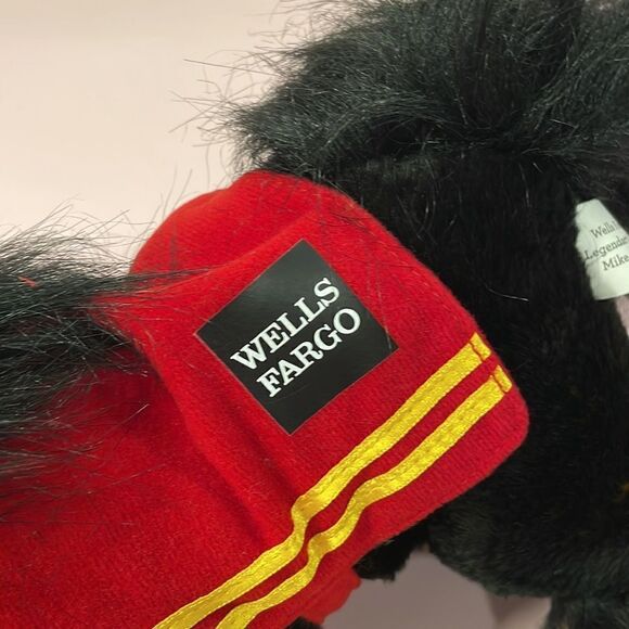 Wells Fargo Black/Brown Pony Mike Plush 18” long Excellent Condition Never Used - Picture 10 of 10